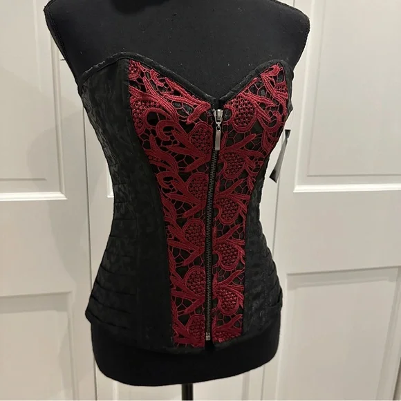 NWT Black and Red Lace Corset Top - Picture 2 of 10